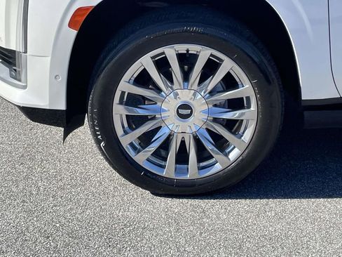 Certified 2023 Cadillac Escalade ESV Premium Luxury w/ Performance Package image 9