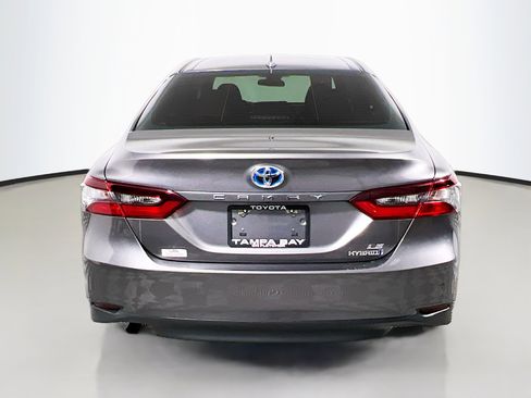 Used 2022 Toyota Camry LE FWD image 6