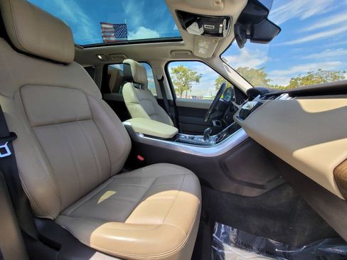 Used 2018 Land Rover Range Rover Sport SE AWD/4WD image 13