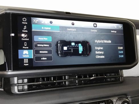 Used 2025 Jeep Wrangler Unlimited Sahara image 24