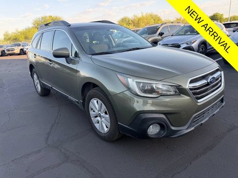 Used 2018 Subaru Outback 2.5i Premium AWD/4WD image 1