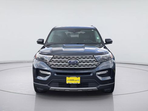 Used 2022 Ford Explorer Limited w/ Equipment Group 301A RWD image 2