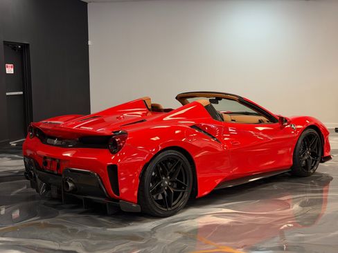 Used 2020 Ferrari 488 Pista Spider RWD image 17