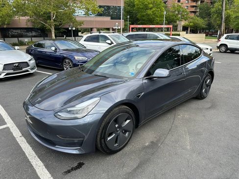 Used 2021 Tesla Model 3 Standard Range Plus RWD image 9