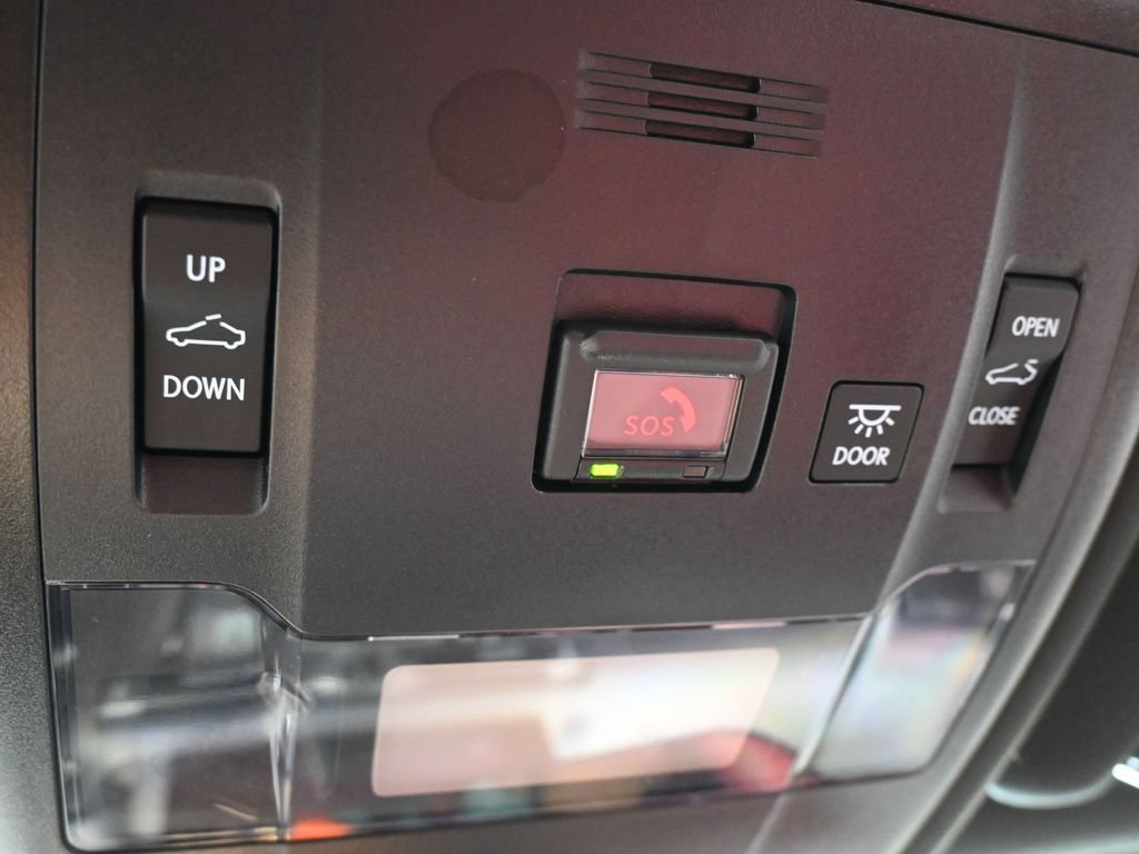 Used 2025 Lexus IS 300 w/ Premium Package RWD image 33