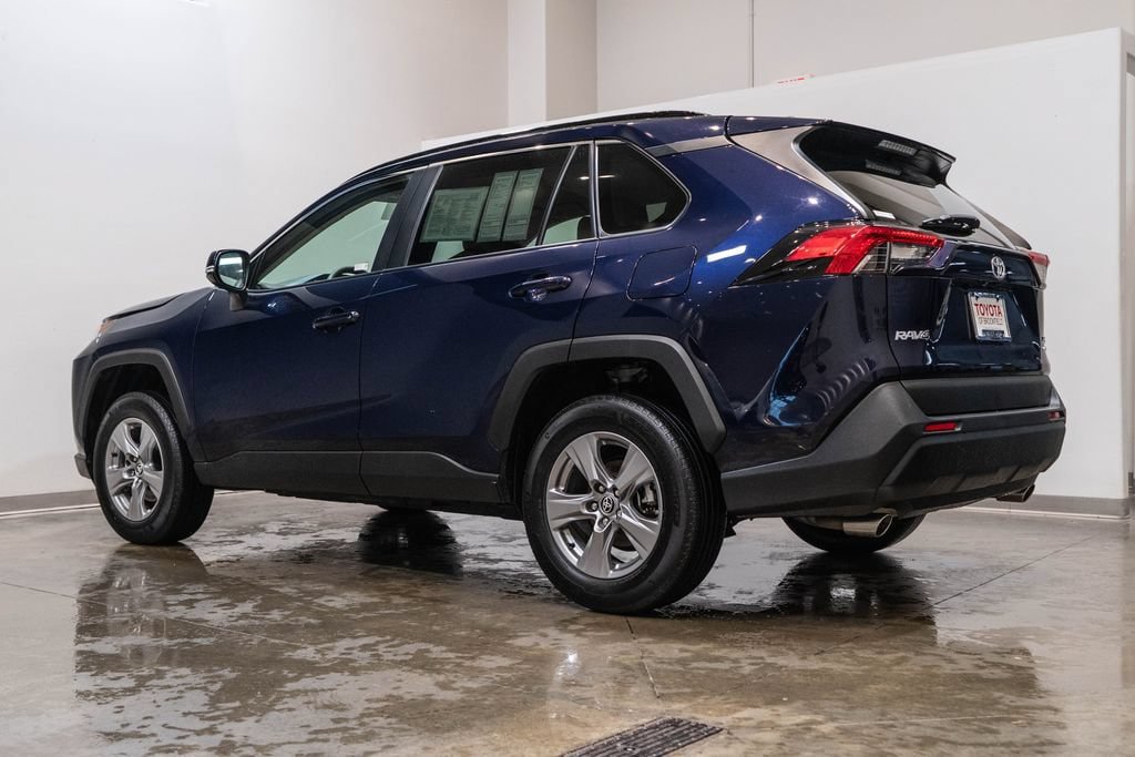 Used 2025 Toyota RAV4 XLE AWD/4WD image 7