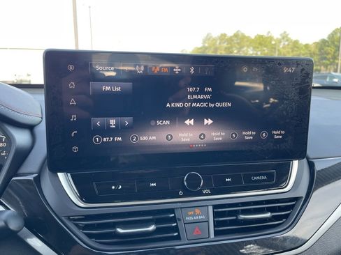 Used 2024 Nissan Altima 2.5 SR w/ SR Premium Package image 10