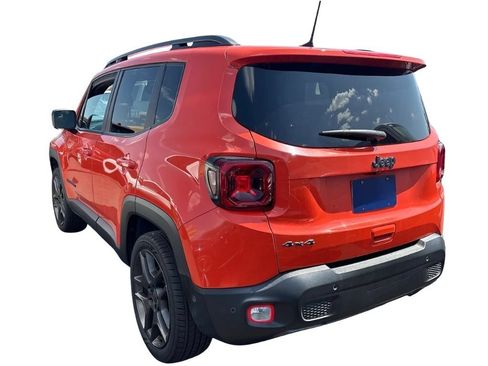 Used 2021 Jeep Renegade Latitude w/ Luxury Group II AWD/4WD image 3