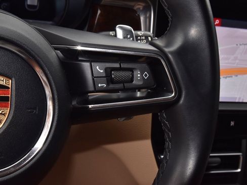 Used 2023 Porsche Macan S image 25