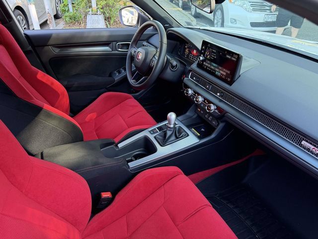 Used 2023 Honda Civic Type R image 11