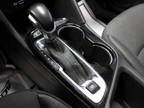 Used 2024 Buick Encore GX Preferred FWD image 29