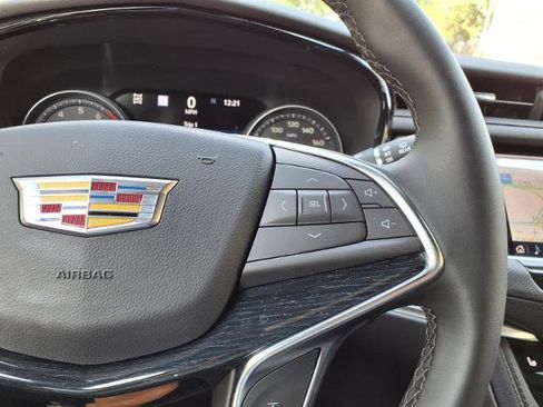 New 2026 Cadillac XT5 Premium Luxury w/ LPO, Floor Liner Package image 18