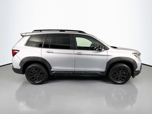 Certified 2023 Honda Passport TrailSport image 4