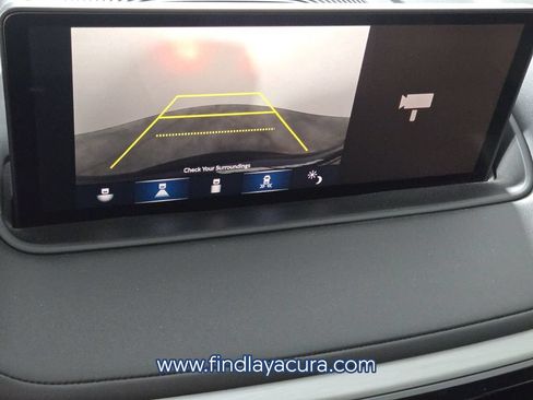 Used 2024 Acura MDX SH-AWD w/ Technology Package image 25