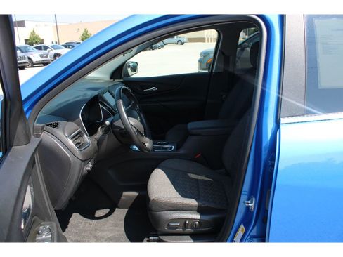Used 2024 Chevrolet Equinox LT w/ LPO, Floor Liner Package image 11