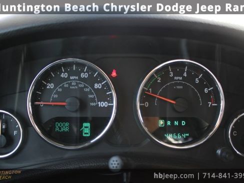 Used 2017 Jeep Wrangler Unlimited Rubicon w/ Connectivity Group image 17