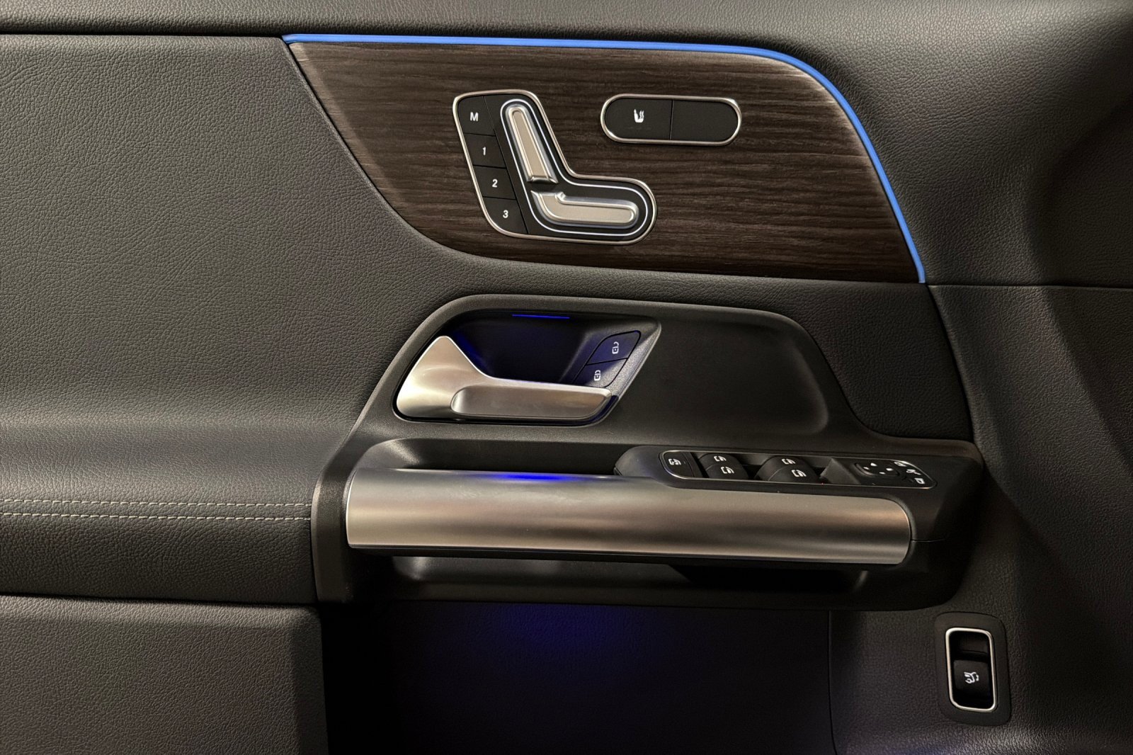 New 2026 Mercedes-Benz GLA 250 4MATIC image 10