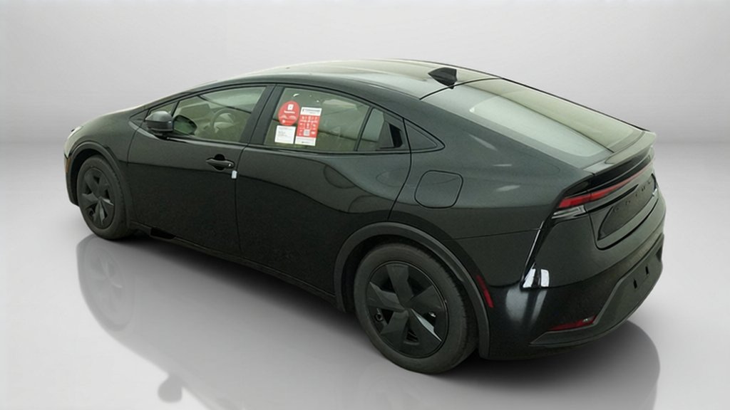 New 2027 Toyota Prius LE FWD image 8