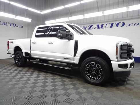 Used 2026 Ford F250 Platinum AWD/4WD image 3