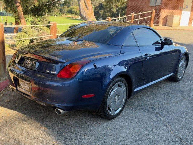 Used 2004 Lexus SC 430 Convertible RWD image 3