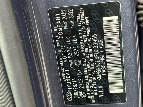 Used 2015 Hyundai Genesis 3.8 image 28