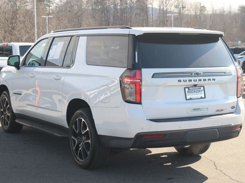 Used 2021 Chevrolet Suburban RST w/ Luxury Package image 5