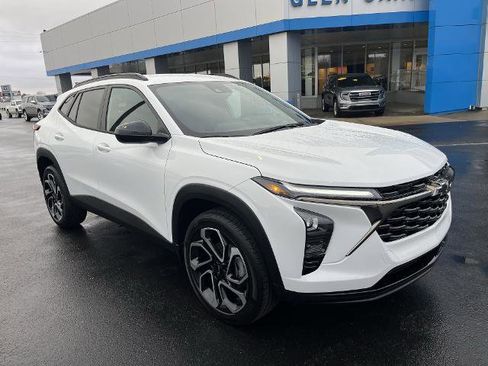 New 2026 Chevrolet Trax RS w/ Driver Confidence Package image 6