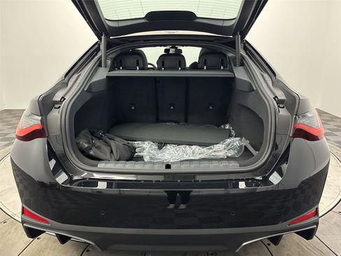 Used 2025 BMW i4 xDrive40i w/ Parking Assistance Package image 21