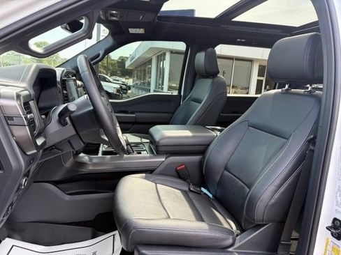 Used 2025 Ford F150 Lariat AWD/4WD image 17