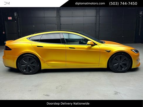 Used 2022 Tesla Model S Plaid image 7