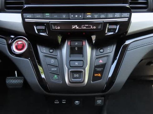 New 2026 Honda Odyssey Touring image 24