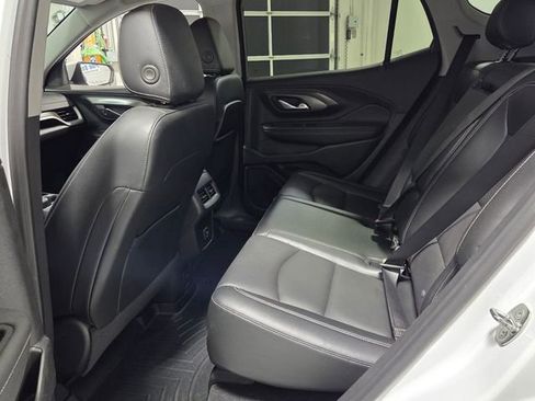 Used 2023 GMC Terrain SLT FWD image 6