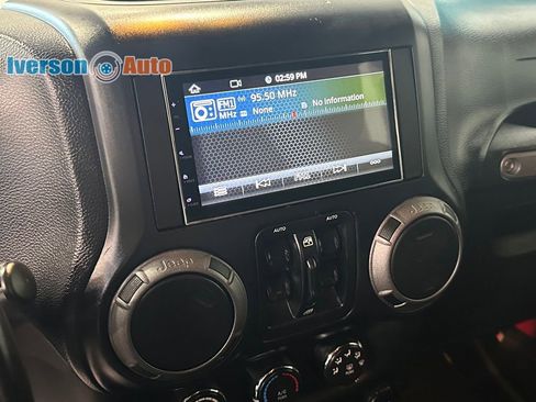 Used 2013 Jeep Wrangler Unlimited Sport image 20