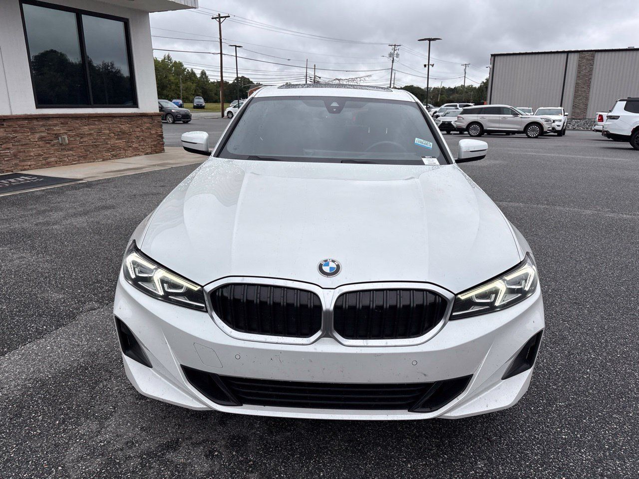 Used 2023 BMW 330i Sedan w/ Premium Package RWD image 12