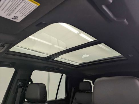 Used 2021 Chevrolet Tahoe LT w/ LT Signature Package AWD/4WD image 19