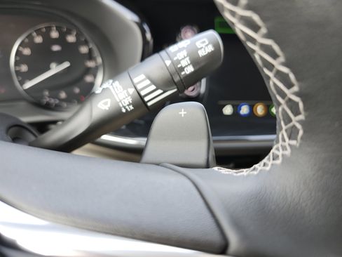 Used 2023 Buick Envision Preferred image 11