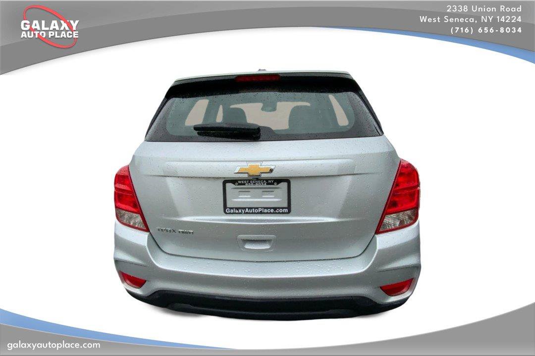 Used 2018 Chevrolet Trax LS AWD/4WD image 6