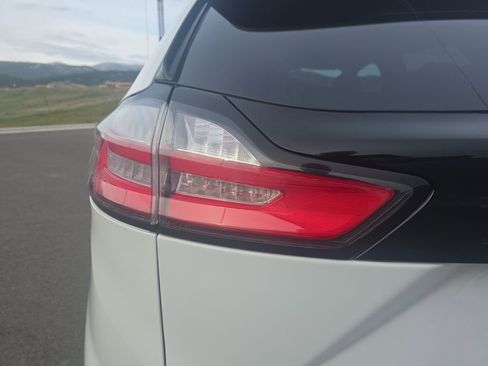 Used 2024 Ford Edge SEL AWD/4WD image 22