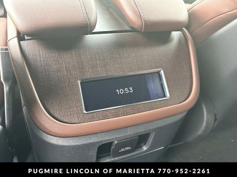 New 2026 Lincoln Navigator L Reserve AWD/4WD image 13