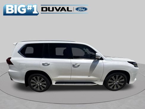 Used 2019 Lexus LX 570 4WD w/ Luxury Package image 4