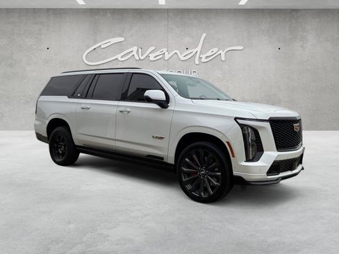 Certified 2025 Cadillac Escalade ESV V AWD/4WD image 2