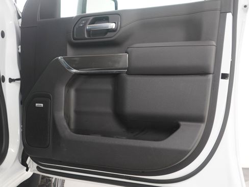 Used 2023 GMC Sierra 2500 AT4 w/ AT4 Premium Plus Package image 9