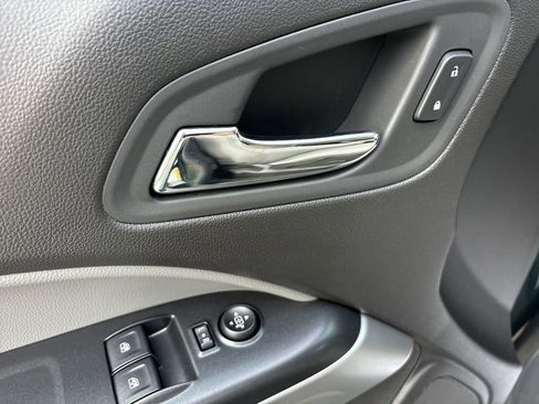 Used 2016 Chevrolet Colorado LT w/ LT Convenience Package image 24