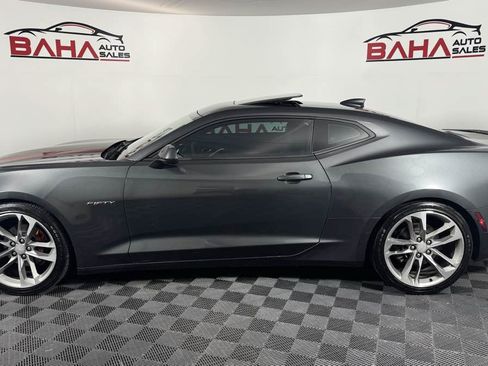 Used 2017 Chevrolet Camaro LT RWD image 4