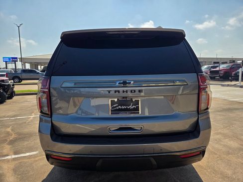 Used 2022 Chevrolet Tahoe Z71 w/ Luxury Package AWD/4WD image 6