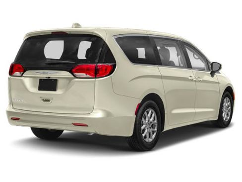 Used 2020 Chrysler Pacifica Touring w/ Advanced Safetytec Group FWD image 4
