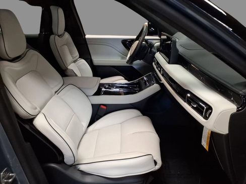 New 2026 Lincoln Aviator Black Label AWD/4WD image 13