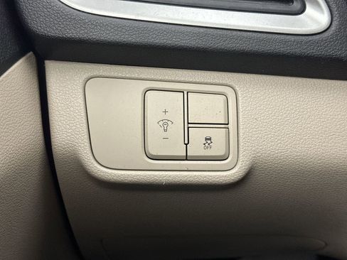 Used 2021 Hyundai Accent SEL image 22