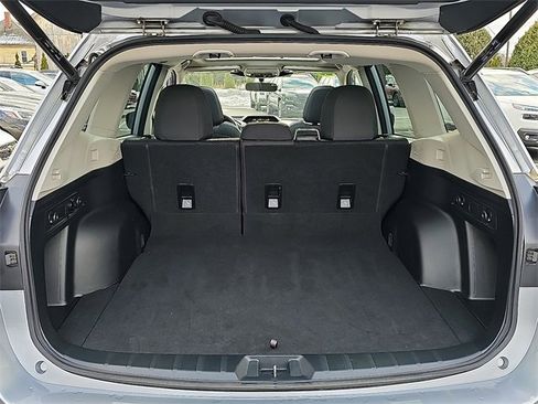 Used 2023 Subaru Forester Premium image 30