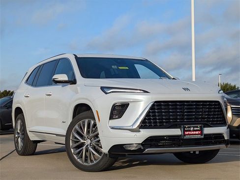 New 2026 Buick Enclave Avenir w/ Super Cruise Package image 2